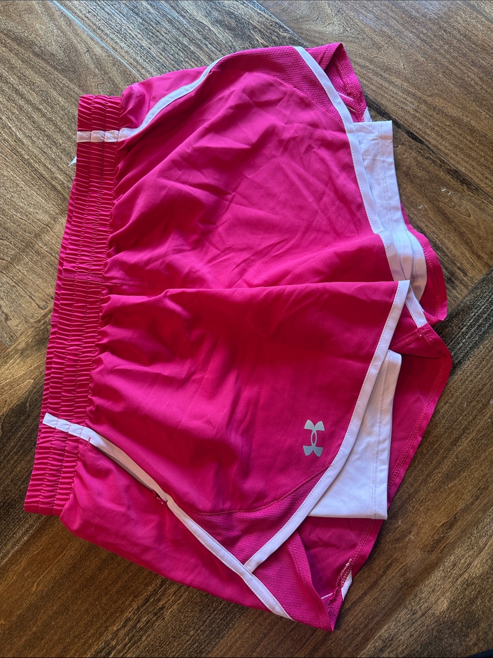 EUC Women’s Fly By 2in1 shorts - pink